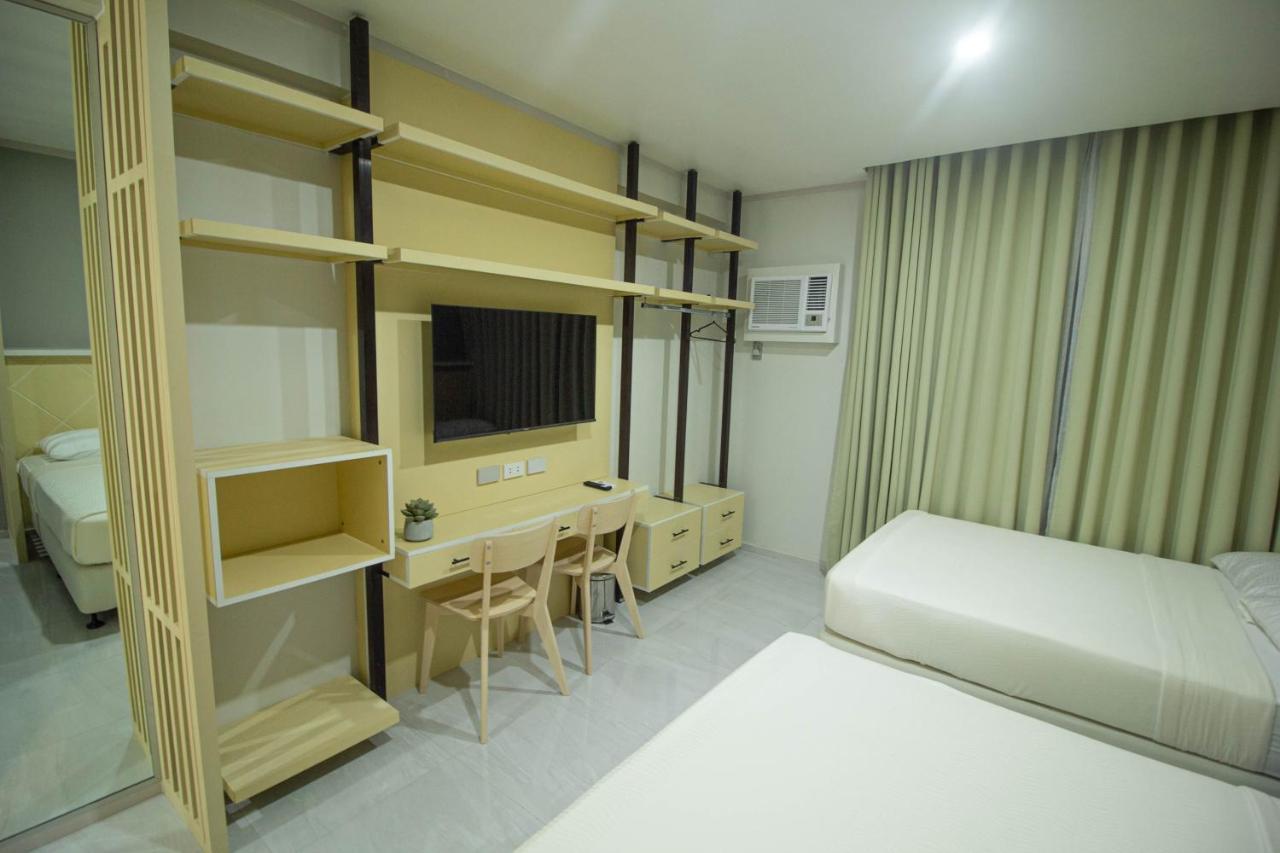 Twin Hearts Residences 1 Roxas City Exteriör bild